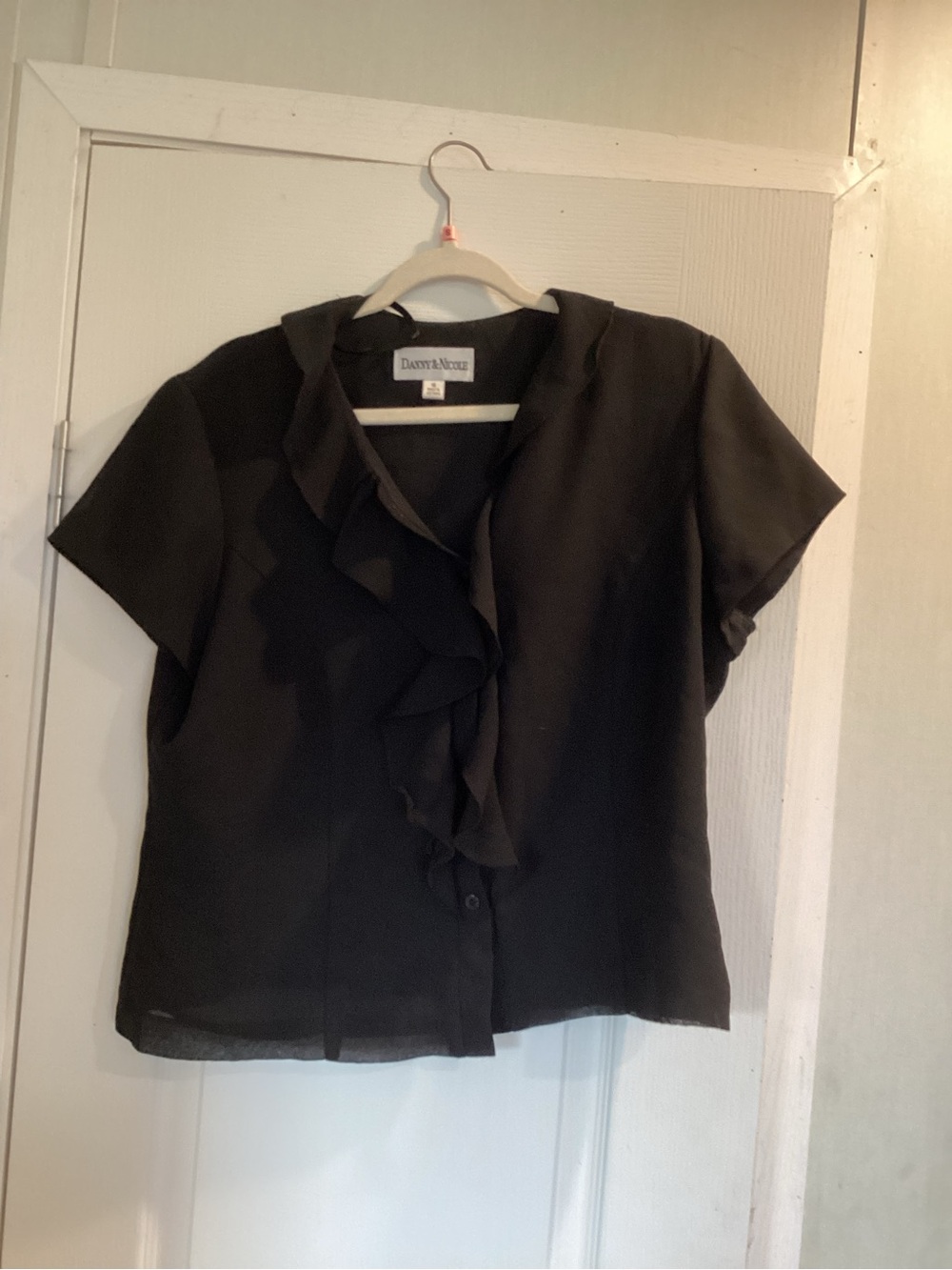 Danny & Nicole Black Ruffle-Front Short Sleeve Blouse XL EUC